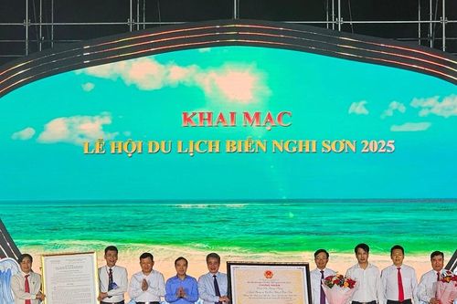 Thanh Hóa: Khai mạc lễ hội du lịch biển Nghi Sơn 2025