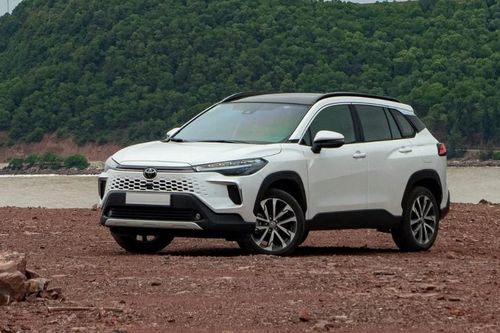 'Thay vì vắt kiệt sức mua nhà, tôi sắm ôtô tận hưởng cuộc sống'
