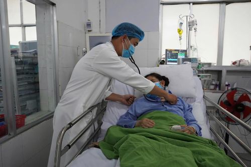 Thoát chết kỳ diệu sau khi uống 140 viên thuốc hạ huyết áp