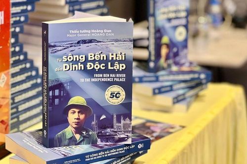 Góc nhìn 365: Đọc sách trong tháng Tư lịch sử