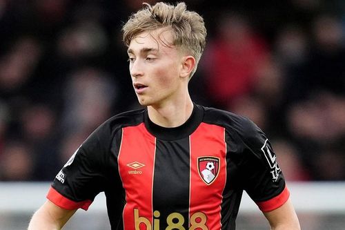 7 CLB danh tiếng theo đuổi trung vệ trẻ của Bournemouth