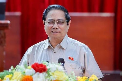 KHẨN TRƯƠNG SẮP XẾP BỘ MÁY, TỔ CHỨC LẠI ĐƠN VỊ HÀNH CHÍNH CÁC CẤP; QUYẾT LIỆT THÚC ĐẨY TĂNG TRƯỞNG