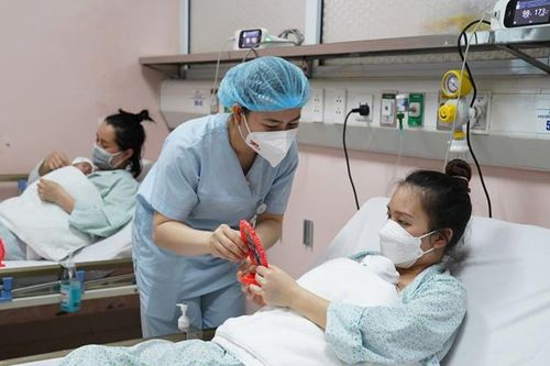 Nỗ lực giảm tỷ lệ trẻ sinh non tại Việt Nam