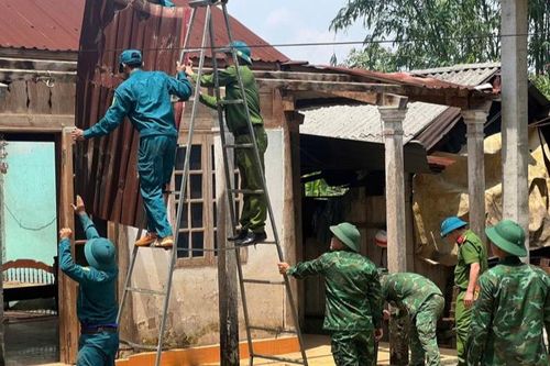 Tập trung khắc phục hậu quả dông, lốc xoáy ở A Lưới