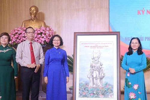 Giữ vững ngọn lửa cách mạng, xứng đáng với sự hy sinh của cha anh
