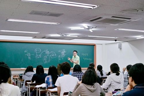 'Địa ngục trường luyện thi' tại Hàn Quốc