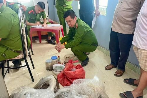 Công an đột kích điểm nghi khai thác vàng trái phép ở Tuyên Quang