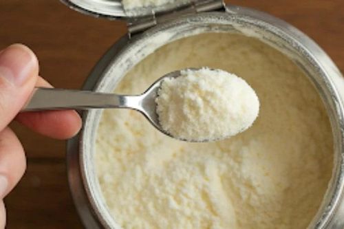 TPHCM: Tạm giữ hơn 2.600 hộp sữa, 40kg bột sữa không rõ nguồn gốc