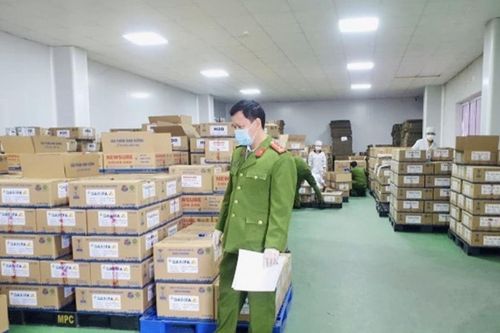 Thu hồi 12 loại sữa giả trên toàn quốc