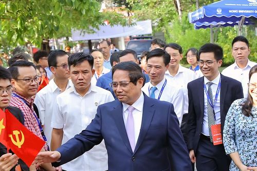 Thủ tướng yêu cầu lập kênh tiếp nhận ý kiến thanh niên về khoa học công nghệ