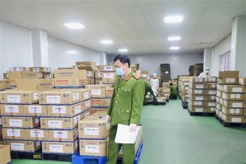 Tiếp tục thu hồi 12 dạng sữa bột giả