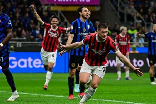 Đè bẹp Inter, AC Milan vào chung kết Coppa Italia