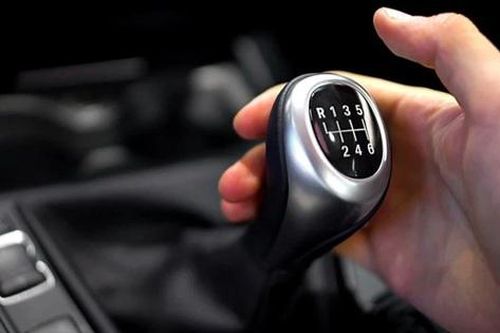 Ô tô số sàn giảm sức hút với tài xế xe dịch vụ