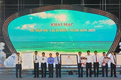Nghi Sơn khai hội biển, kích hoạt dòng vốn du lịch xứ Thanh