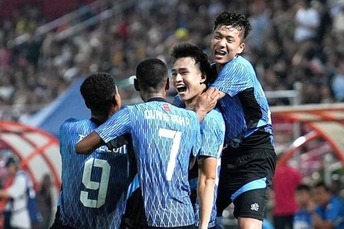 Nảy lửa bán kết Cúp Quốc gia