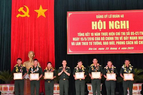 Lữ đoàn Pháo binh 40 tổng kết 10 năm thực hiện Chỉ thị số 05 của Bộ Chính trị