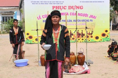 Phục dựng lễ cúng cầu mưa của người Jrai ở Krông Pa