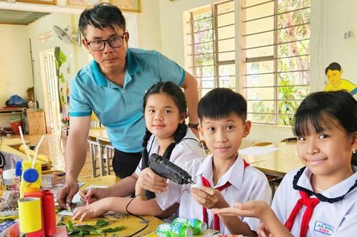 Nâng cao ý thức bảo vệ môi trường từ tái chế rác thải
