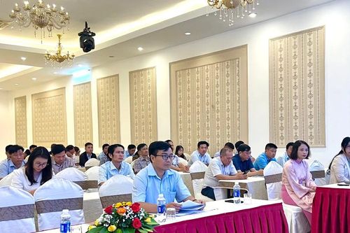 Tập huấn nâng cao năng lực quản lý trong công tác phát triển chợ