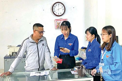 Đẩy mạnh chuyển đổi số từ cơ sở