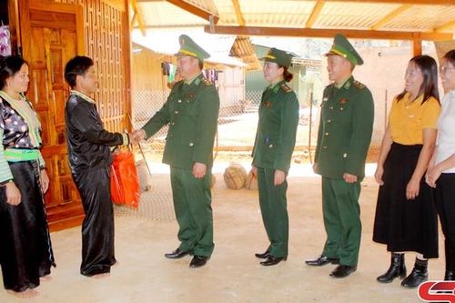 'Dân vận khéo' thúc đẩy phát triển huyện vùng biên