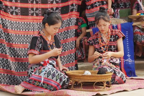 Sắc xuân trên vùng cao