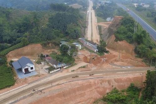 Tăng tốc thi công tỉnh lộ 166 nối nút giao IC13 cao tốc Nội Bài - Lào Cai