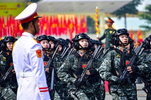 Thủ tướng yêu cầu tăng cường bảo đảm an ninh, trật tự dịp Lễ 30/4 – 01/5