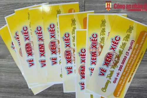 Mạo danh cán bộ phường ở Sóc Trăng gạ người dân mua vé xem xiếc