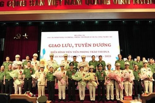 Xuất hiện nhiều tập thể, cá nhân điển hình tiên tiến với thành tích xuất sắc