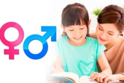 Khi con trẻ yêu sớm: Hiểu để đồng hành, thay vì phán xét