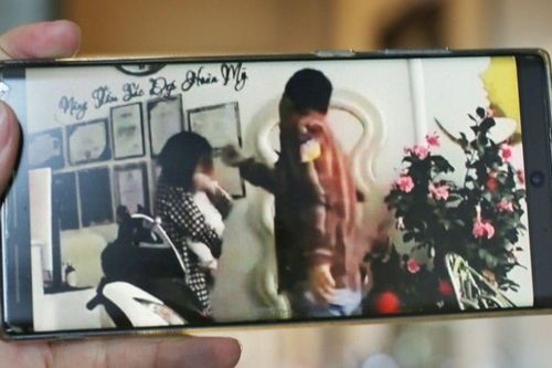 Vụ clip chồng đánh vợ dã man ở Long An: Người vợ tiết lộ nguyên nhân