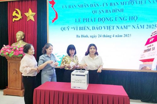 Quận Ba Đình: Hơn 1,2 tỷ đồng ủng hộ Quỹ 'Vì biển, đảo Việt Nam'