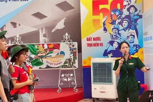 Chuyến về nguồn đặc biệt của người làm báo những ngày tháng 4 lịch sử
