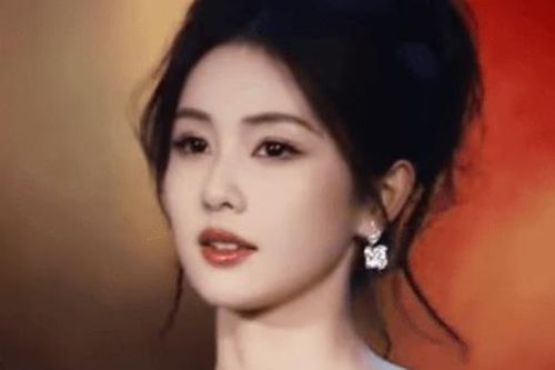 'Nữ thần váy trắng' diện phụ kiện hơn 2 tỷ đồng gây sốc: Càng ngày càng đẹp, nhan sắc song hành cùng khí chất