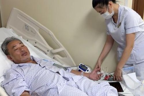 Đạo diễn Quang Dũng vừa qua cơn nguy kịch, sức khỏe hiện tại ra sao?