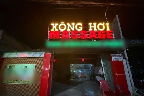 Nhân viên U40 quán massage kích dục cho khách giá 400 nghìn