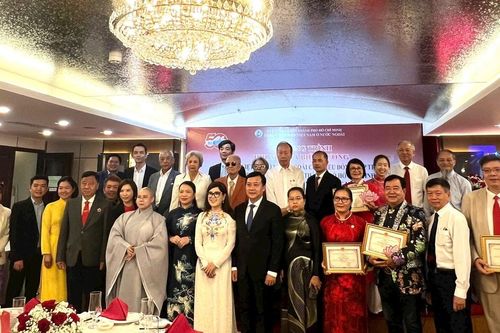 Kiều bào khát khao đóng góp cho sự phát triển của TP Hồ Chí Minh
