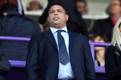 Đội của Ronaldo 'béo' xuống hạng trước 5 vòng