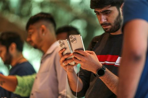 Sẽ không còn iPhone 'Made in China' ở Mỹ