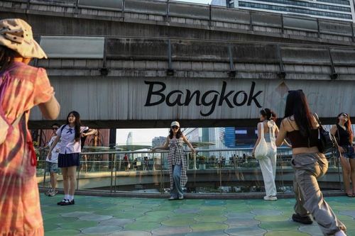 Khách Trung chán ngán Thái Lan, Việt Nam hưởng lợi