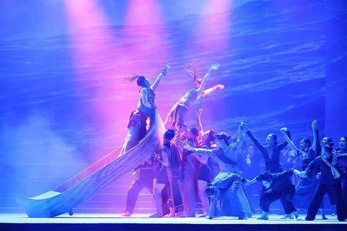 50 năm văn học, nghệ thuật Việt Nam sau ngày thống nhất - một hành trình sáng tạo của dân tộc