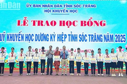 Sóc Trăng: Trao học bổng 'Dương Kỳ Hiệp' cho 240 học sinh hiếu học tiêu biểu