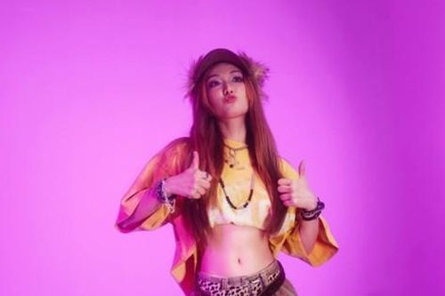 Lộ diện tân binh V-pop là quán quân một cuộc thi âm nhạc, chật vật tìm chỗ đứng trong showbiz