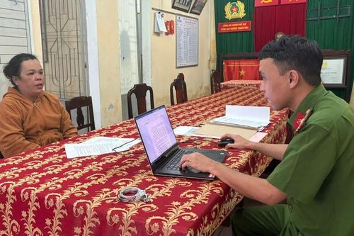 'Nữ quái' mua sổ đỏ giả rồi mang đi cầm cố 200 triệu đồng