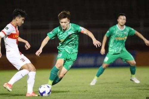 Đội bóng của Hoàng Đức đứng trước cơ hội lịch sử