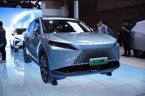 Cận cảnh xe hybrid Omoda C7 SHS vừa ra mắt tại Trung Quốc