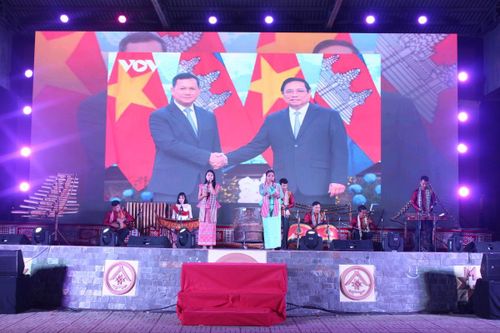 Tỉnh Đắk Lắk (Việt Nam) và tỉnh Mondulkiri (Campuchia) tổ chức giao lưu hữu nghị 'Thắm tình biên cương'