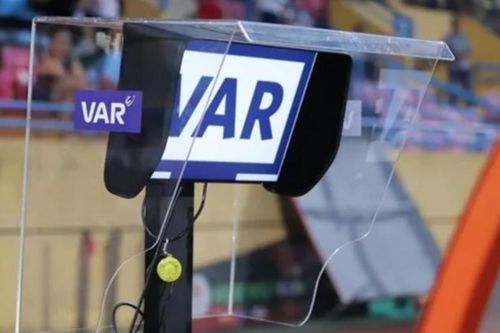 Công nghệ VAR được sử dụng toàn bộ ở vòng 20 V.League 2024/25