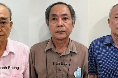 Nhóm cựu lãnh đạo liên quan vụ chuyển nhượng khu 'đất vàng' 132 Bến Vân Đồn chuẩn bị hầu tòa